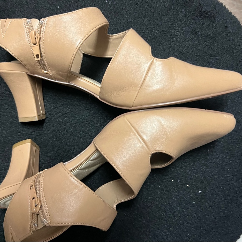 Heels size 11